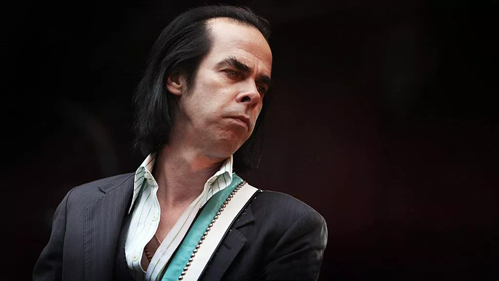 Nick Cave échange avec un fan