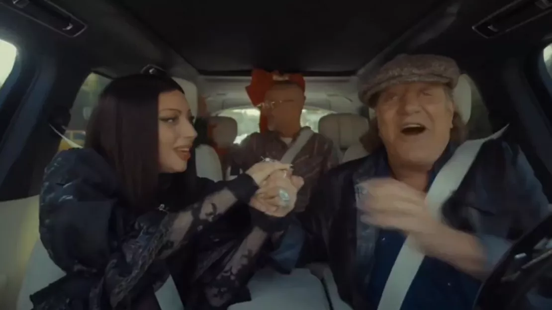 AC/DC : Brian Johnson et Lady Gaga chantent une chanson mythique du groupe !