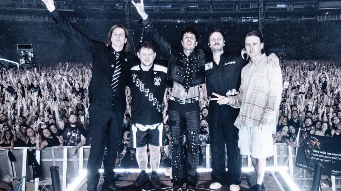 Bring Me The Horizon reprend Wonderwall de Oasis et c'est une réussite !