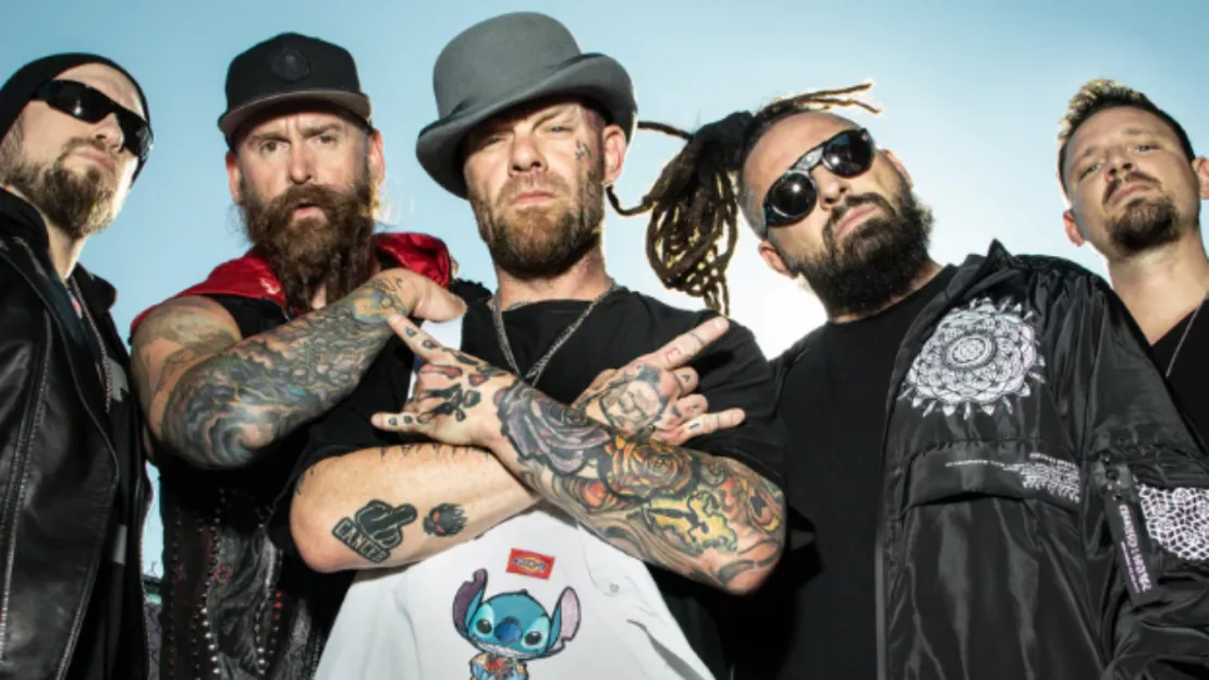 Five Finger Death Punch : un don de 200 000 $ pour des causes solidaires