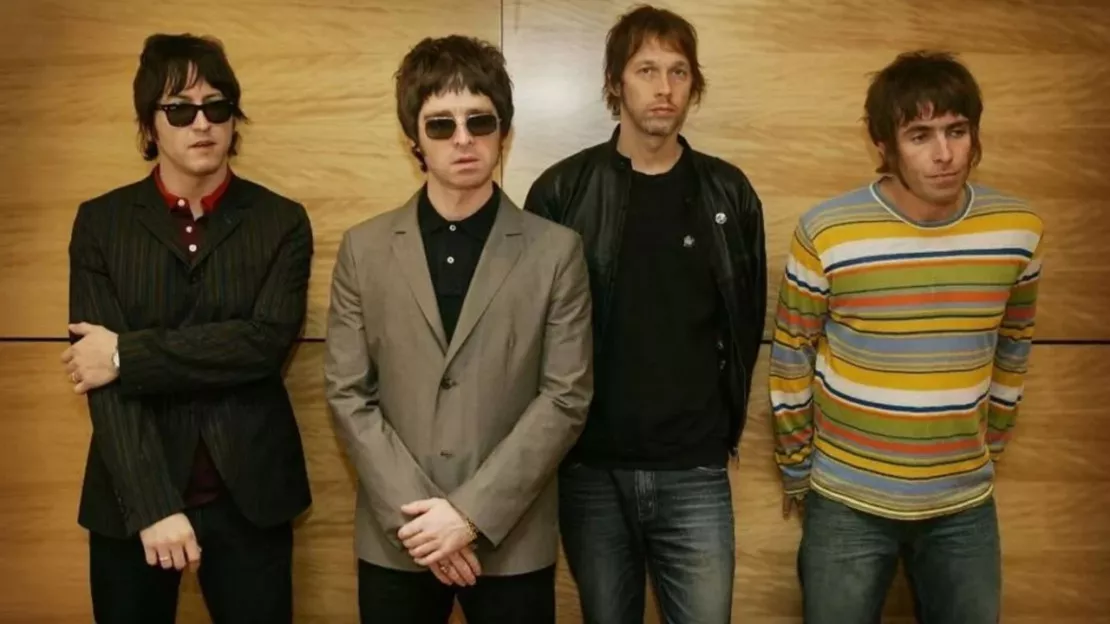 Oasis se fait allumer par le bassiste des Sex Pistols