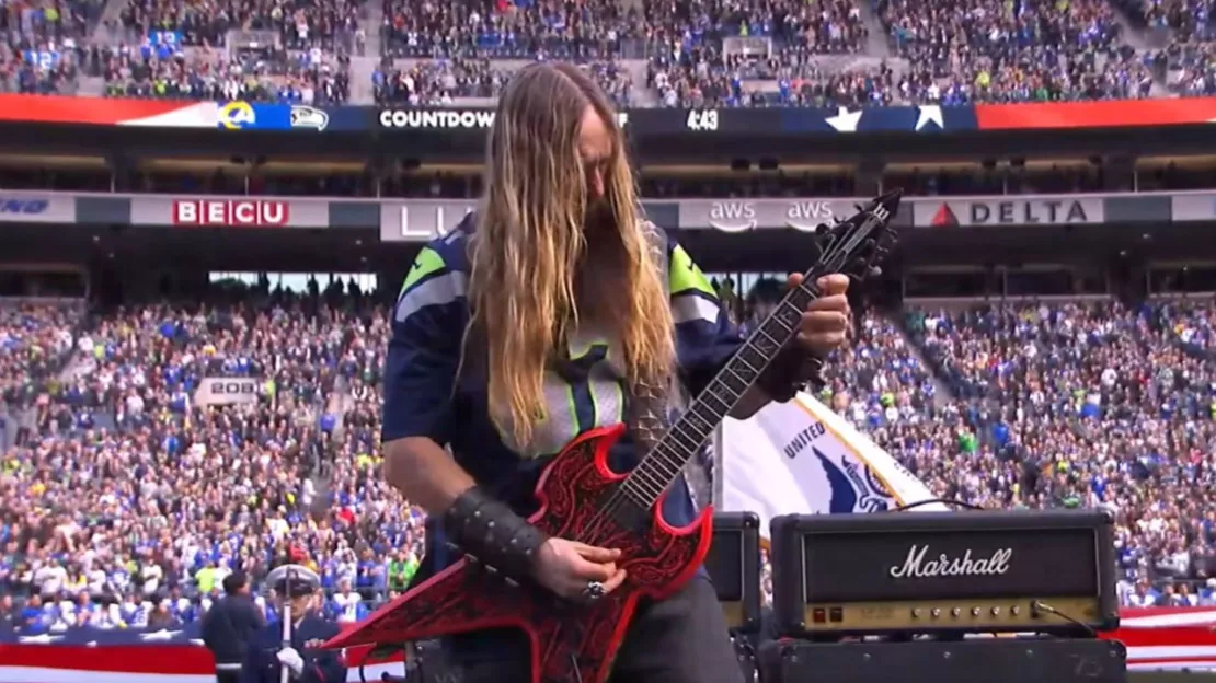 Zakk Wylde : son incroyable performance sur l'hymne américain lors d'un match de NFL