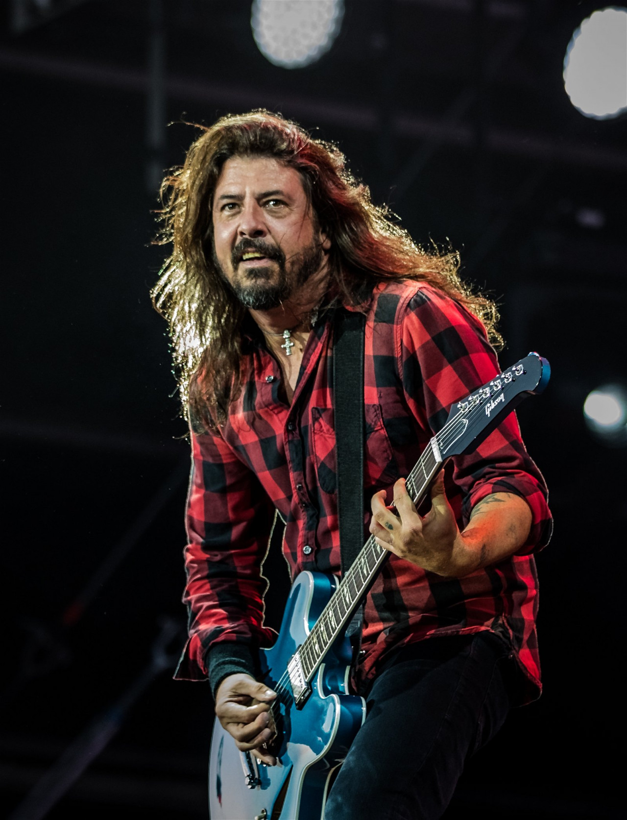 Dave Grohl (Foo Fighters) surprend ses fans sur sc&egrave;ne