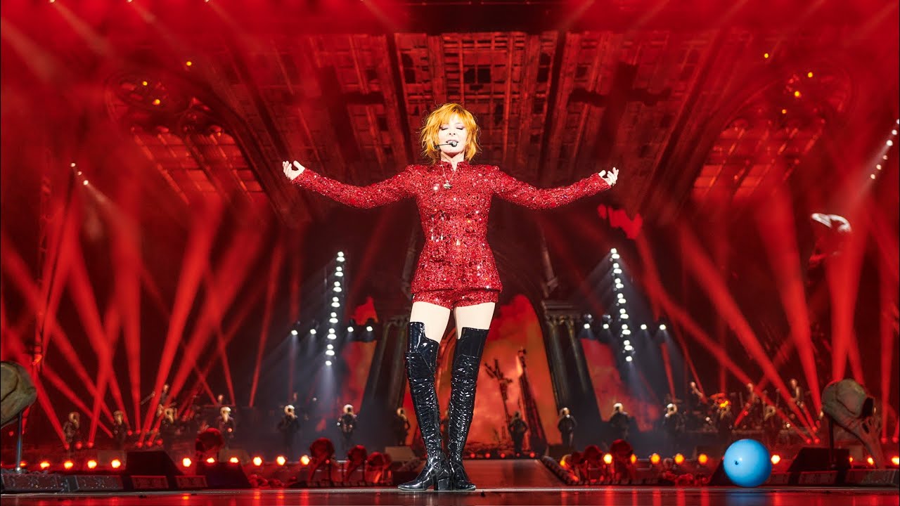 Mylène Farmer : La date de sortie de l'album live 'Nevermore' dévoilée ! Mylène Farmer : La date de sortie de l'album live 'Nevermore' dévoilée !