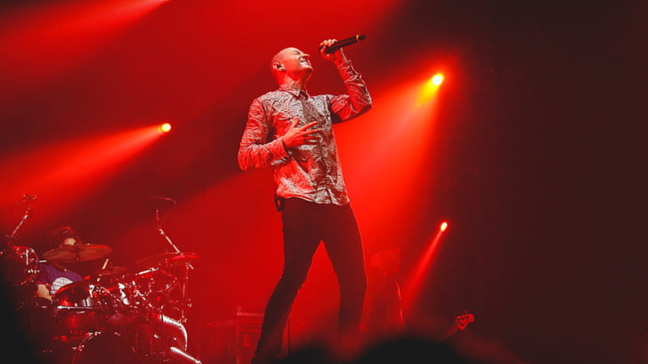 Linkin Park : Jaime Bennington accuse le groupe d'avoir bafoué la mémoire de son père  Linkin Park : Jaime Bennington accuse le groupe d'avoir bafoué la mémoire de son père