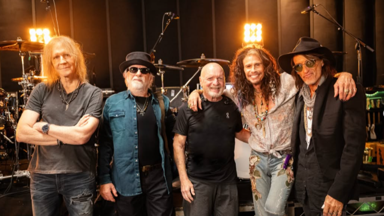 Aerosmith : les premières images des répétitions du groupe avant son grand retour sur scène Aerosmith : les premières images des répétitions du groupe avant son grand retour sur scène