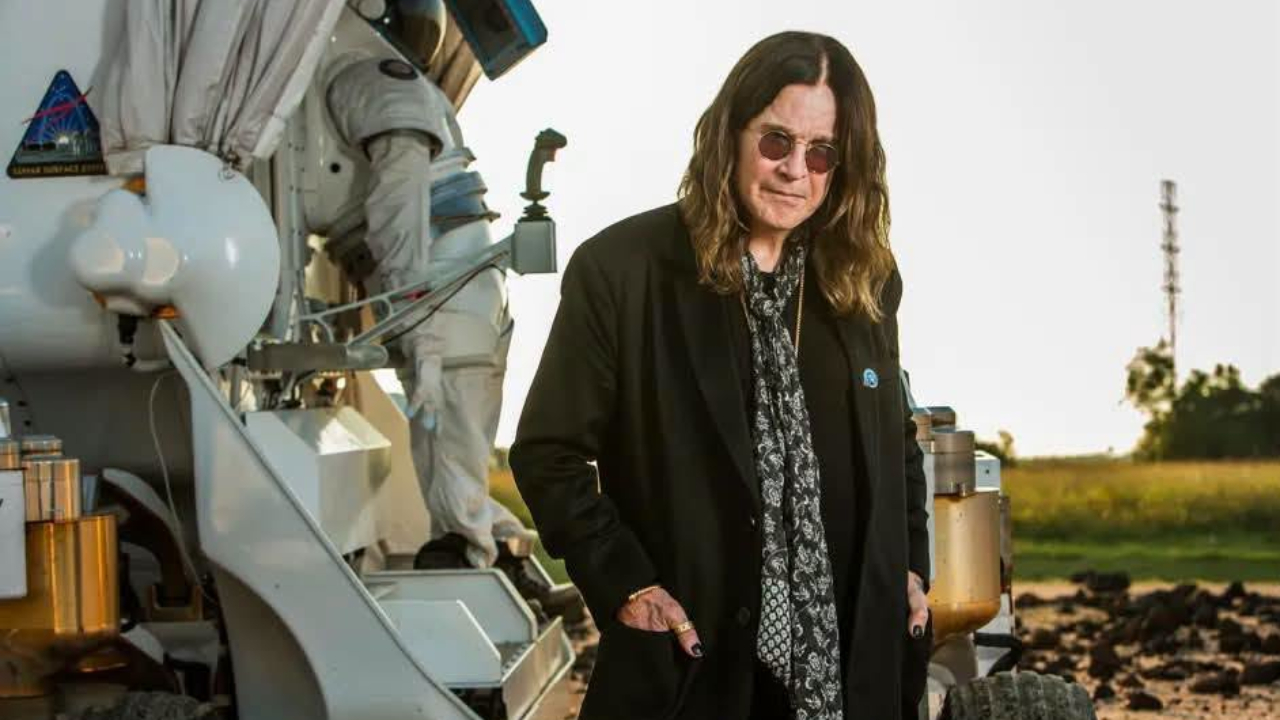 Andrew Watt révèle qu'il a enregistré des chansons inédites avec Ozzy Osbourne avant sa mort Andrew Watt révèle qu'il a enregistré des chansons inédites avec Ozzy Osbourne avant sa mort
