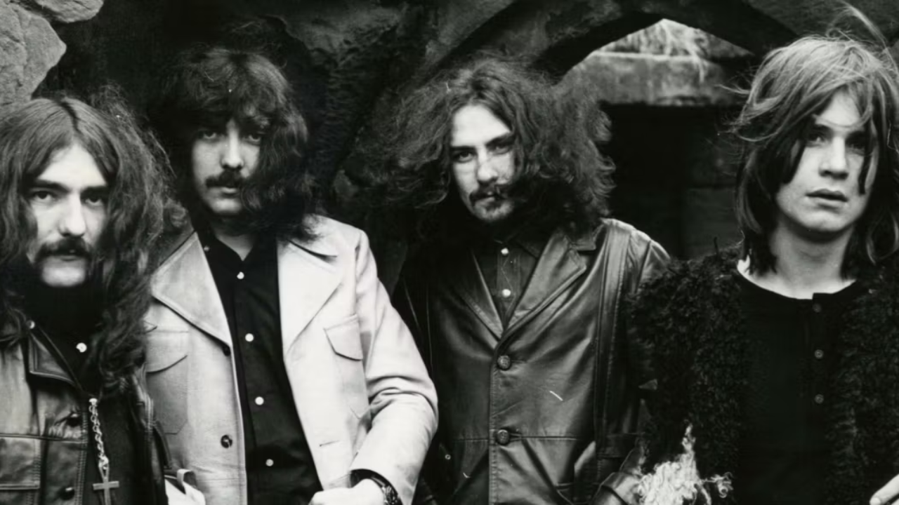 Black Sabbath : La v&eacute;ritable histoire du premier album du groupe, pr&eacute;curseur et source d'inspiration de tout le genre heavy metal