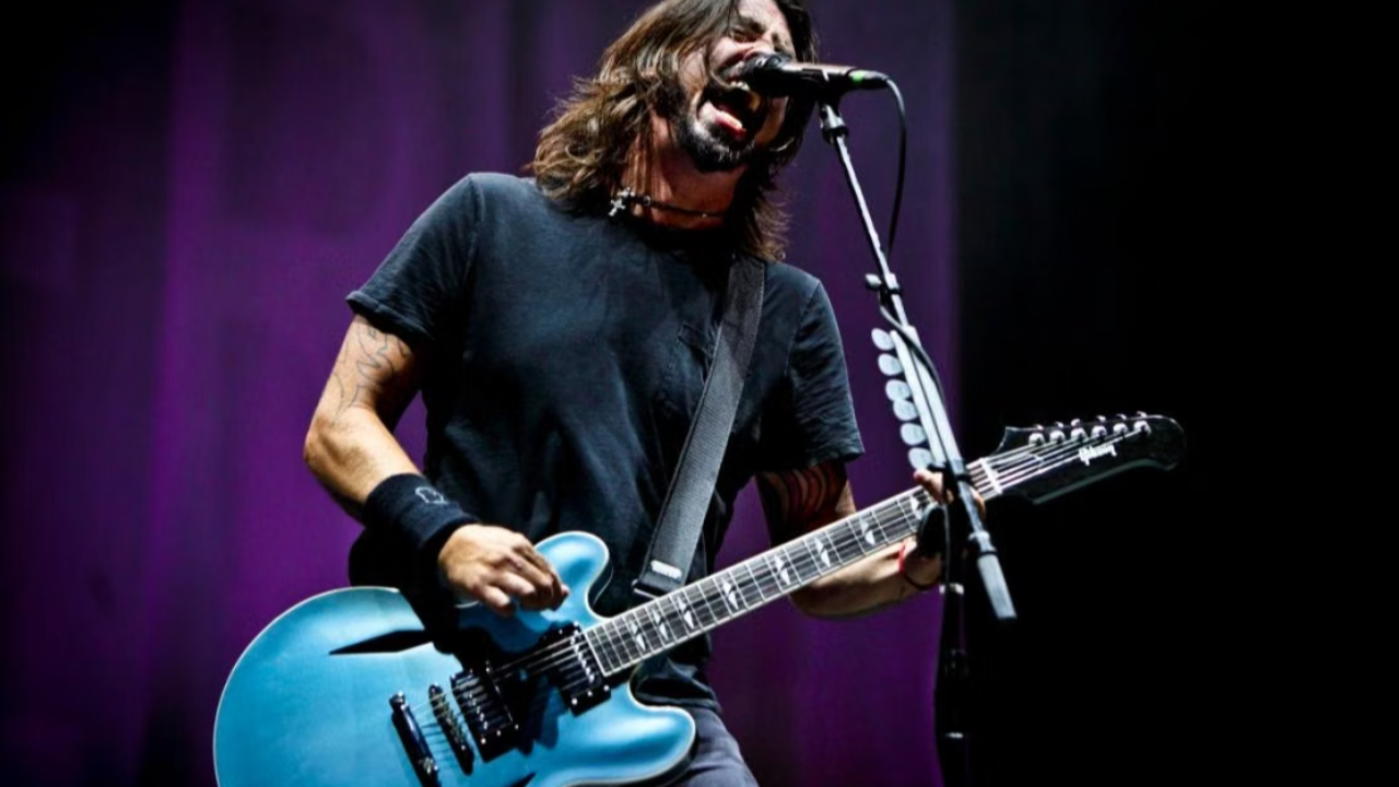 Dave Grohl a essayé d'aider Reed Mullin de Corrosion of Conformity jusqu'à la toute fin : « Il a payé le centre de réadaptation de sa propre poche. » Dave Grohl a essayé d'aider Reed Mullin de Corrosion of Conformity jusqu'à la toute fin : « Il a payé le centre de réadaptation de sa propre poche. »