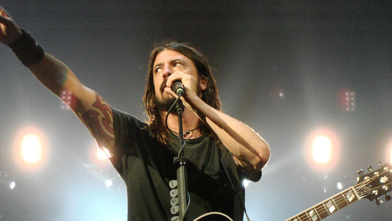 Dave Grohl : pourquoi le chanteur des Foo Fighters refuse-t-il de lire la musique ? Dave Grohl : pourquoi le chanteur des Foo Fighters refuse-t-il de lire la musique ?