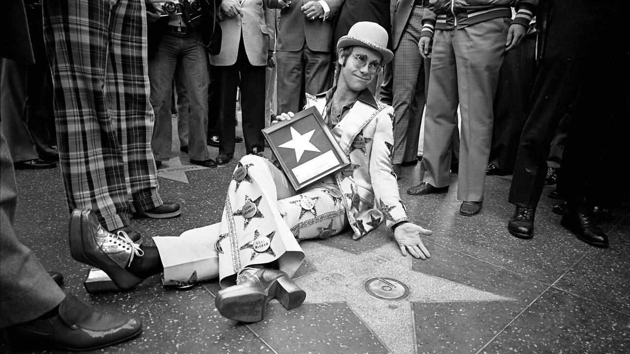 Elton John ouvre la salle de concert de la centrale d'&laquo; Animals &raquo;