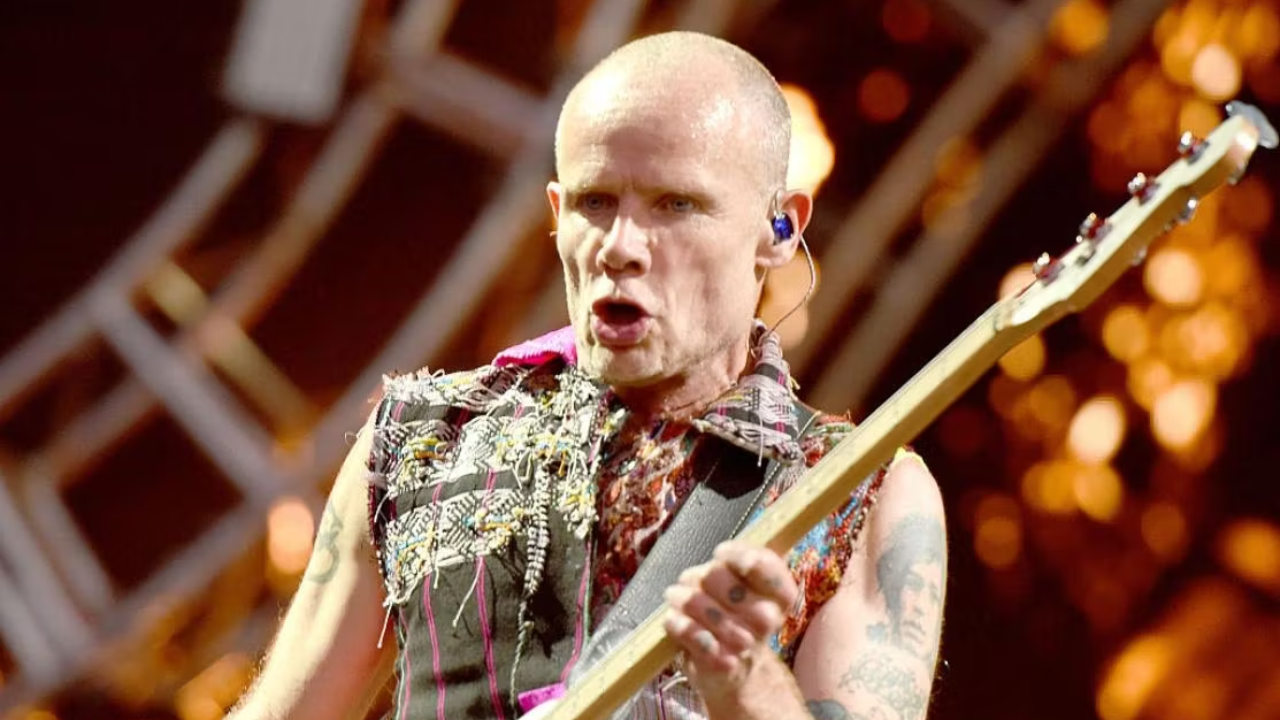 Flea d&eacute;voile un nouveau single avec Thom Yorke pour son album solo !