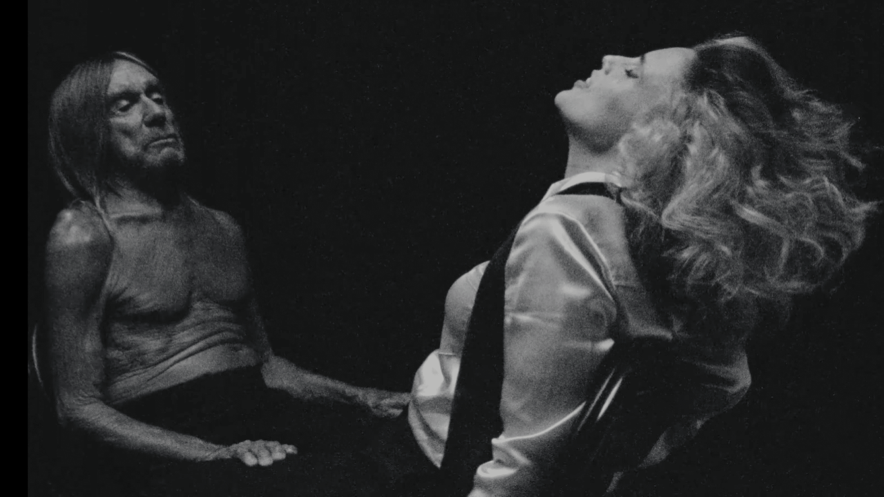 Iggy Pop et Anna Calvi unissent leurs voix sur "God&rsquo;s Lonely Man"