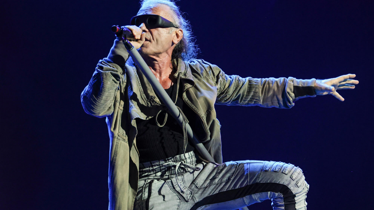 Iron Maiden : Bruce Dickinson refuse de jouer à Glastonbury "devant Gwyneth Paltrow dans une tente parfumée"