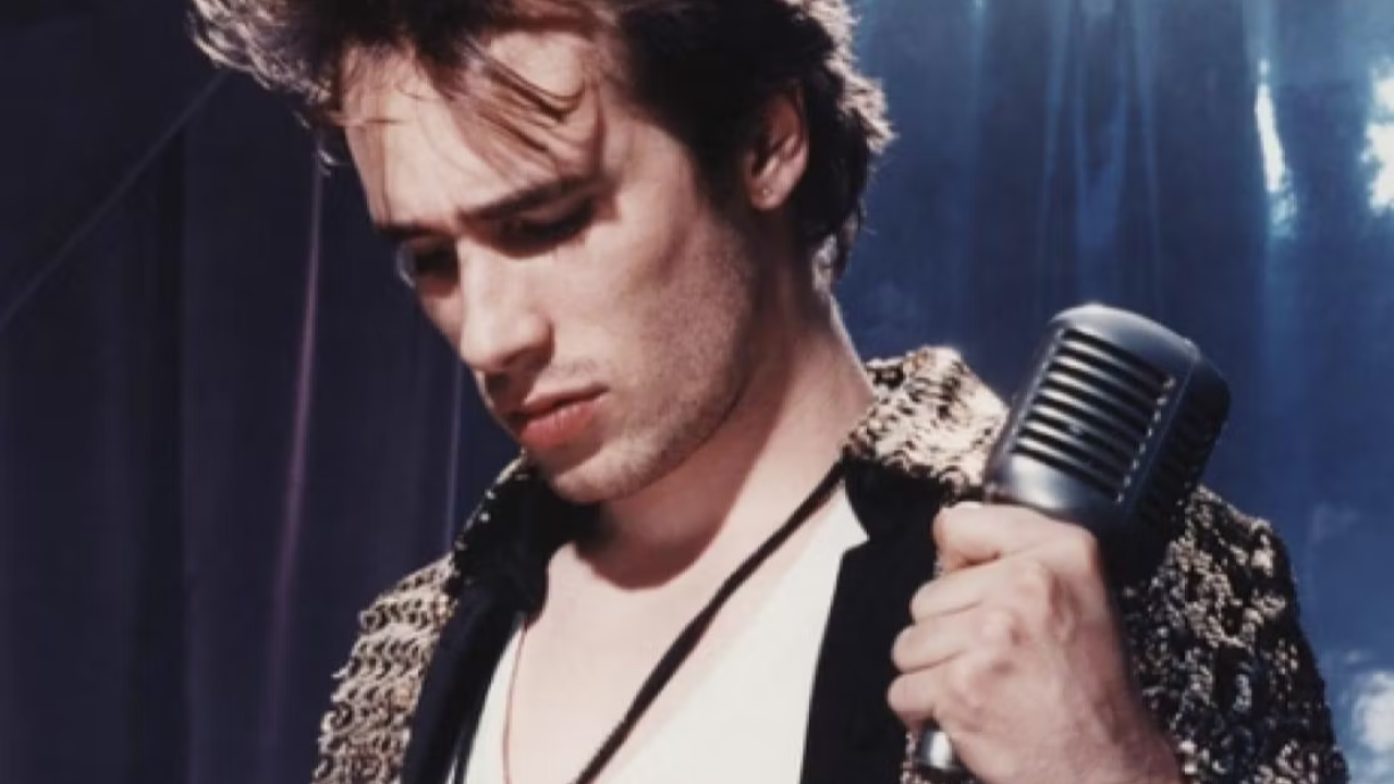 Jeff Buckley, son talent est inclassable. Voici pourquoi il est considéré comme un génie absolu. Jeff Buckley, son talent est inclassable. Voici pourquoi il est considéré comme un génie absolu.