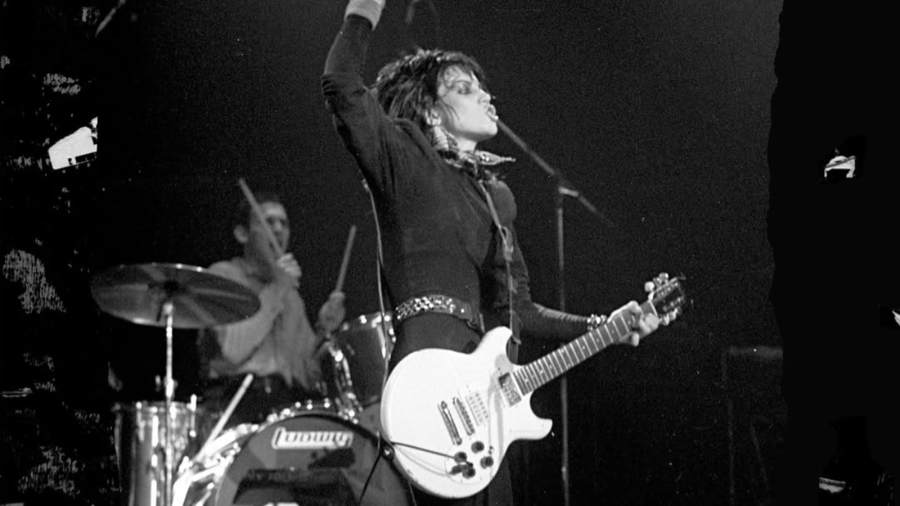 Joan Jett fête ses 67 ans : retour sur la véritable pionnière du rock Joan Jett fête ses 67 ans : retour sur la véritable pionnière du rock