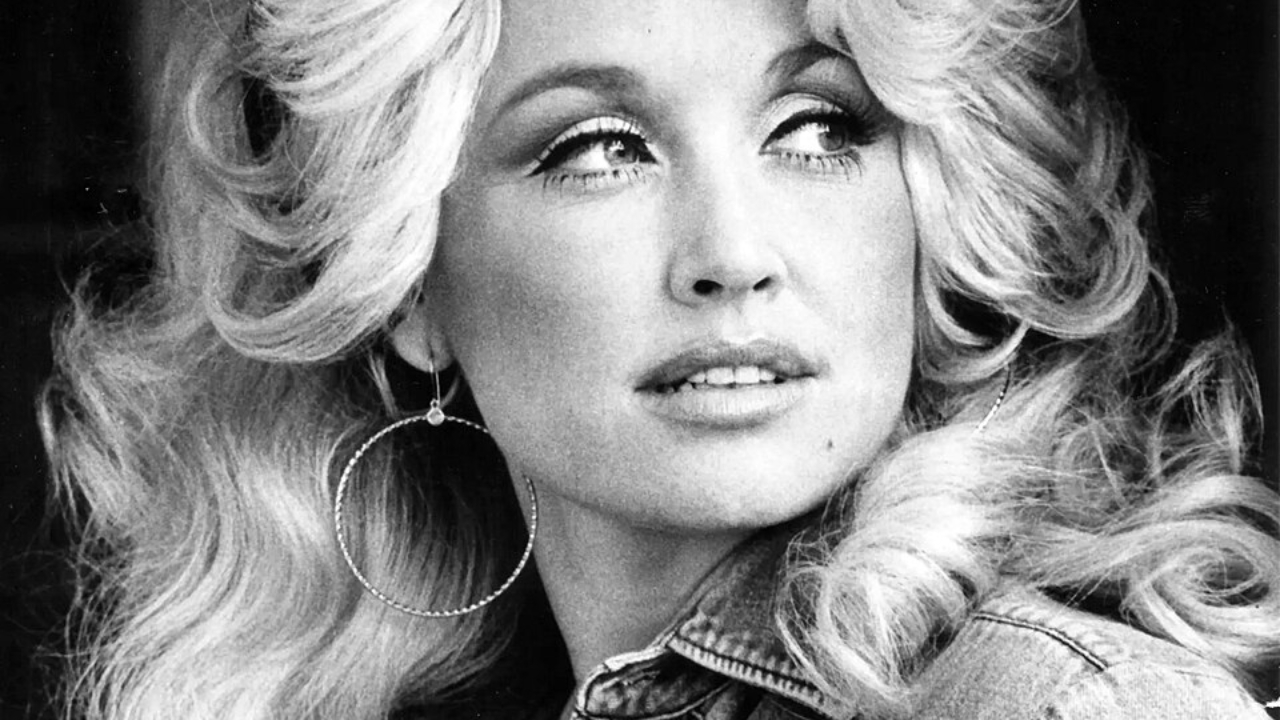 L'aéroport de Nashville va (bientôt) porter le nom de Dolly Parton L'aéroport de Nashville va (bientôt) porter le nom de Dolly Parton
