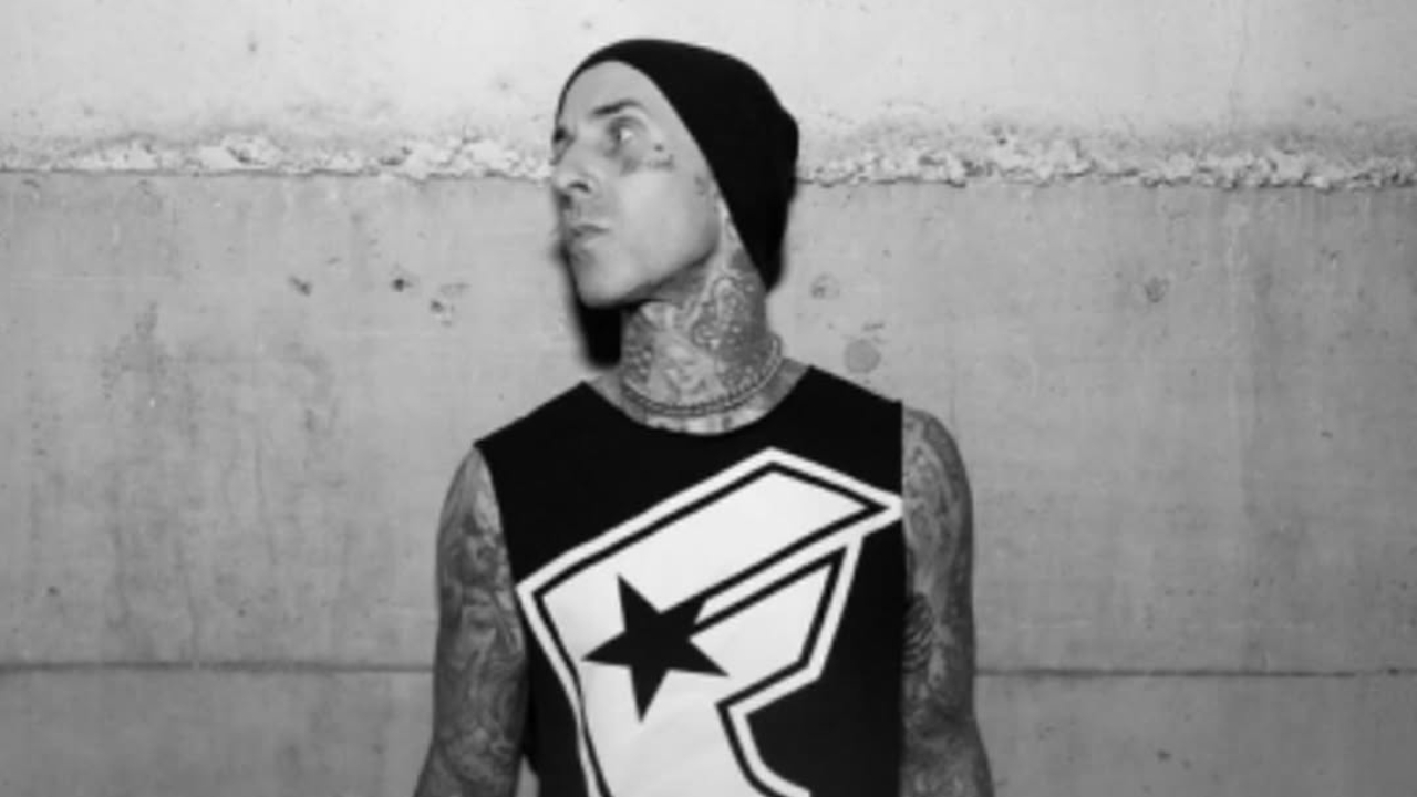 Les 10 moments où Travis Barker a redéfini la batterie rock Les 10 moments où Travis Barker a redéfini la batterie rock