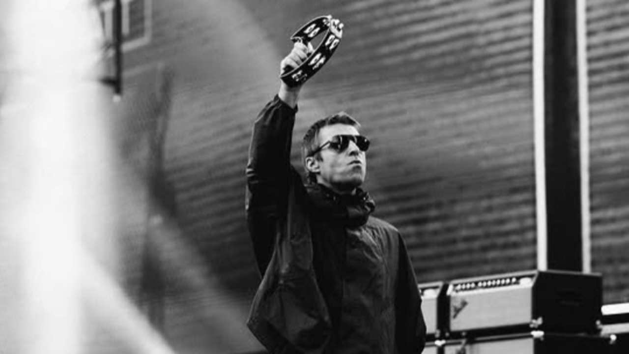 Liam Gallagher a l'interdiction formelle de balancer des maracas lors des concerts d'Oasis ! Liam Gallagher a l'interdiction formelle de balancer des maracas lors des concerts d'Oasis !