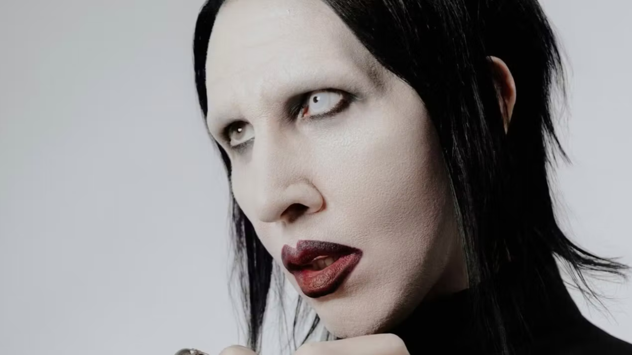 Marilyn Manson annonce son nouvel album, « One Assassination Under God : Chapter 2 » ! Marilyn Manson annonce son nouvel album, « One Assassination Under God : Chapter 2 » !