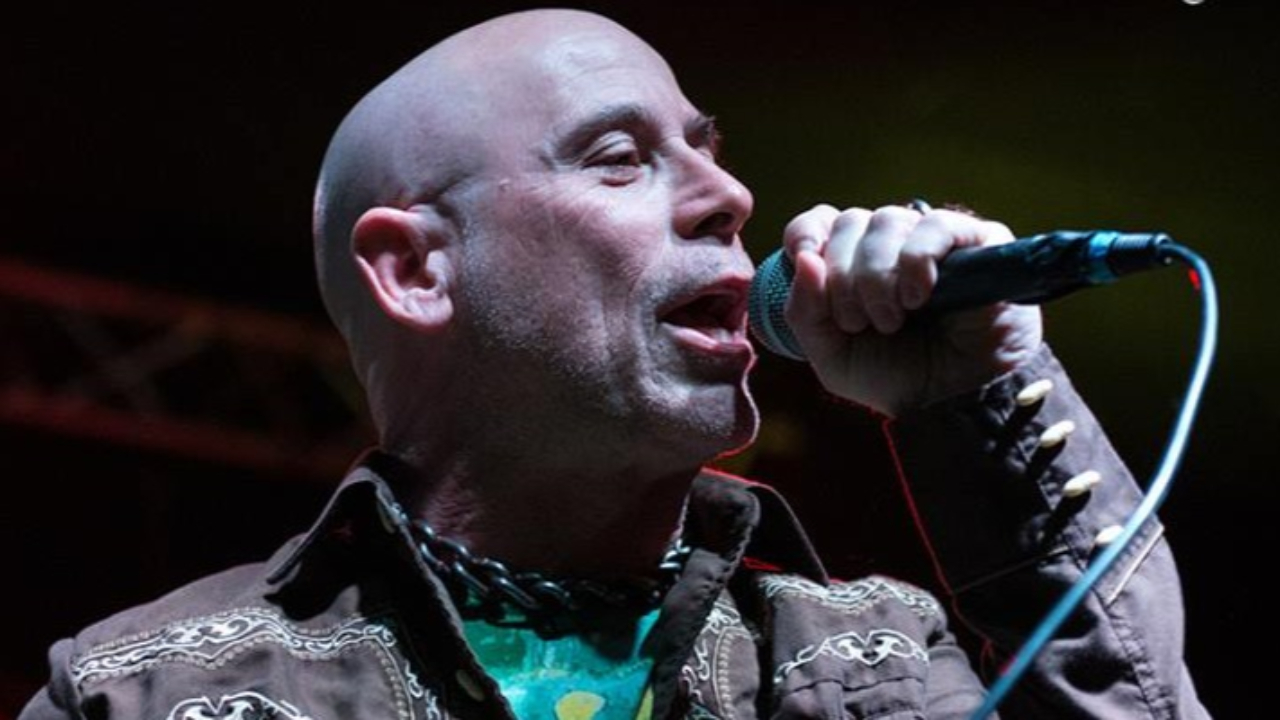 Metallica : John Bush explique pourquoi il a refusé d'intégrer Metallica Metallica : John Bush explique pourquoi il a refusé d'intégrer Metallica