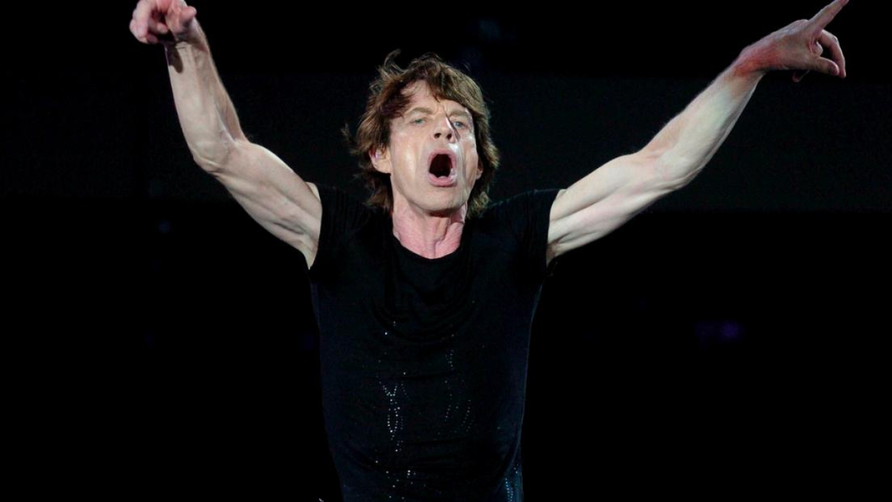 Mick Jagger dévoile qu'il s'entraine 6 fois par semaine pour garder la forme !