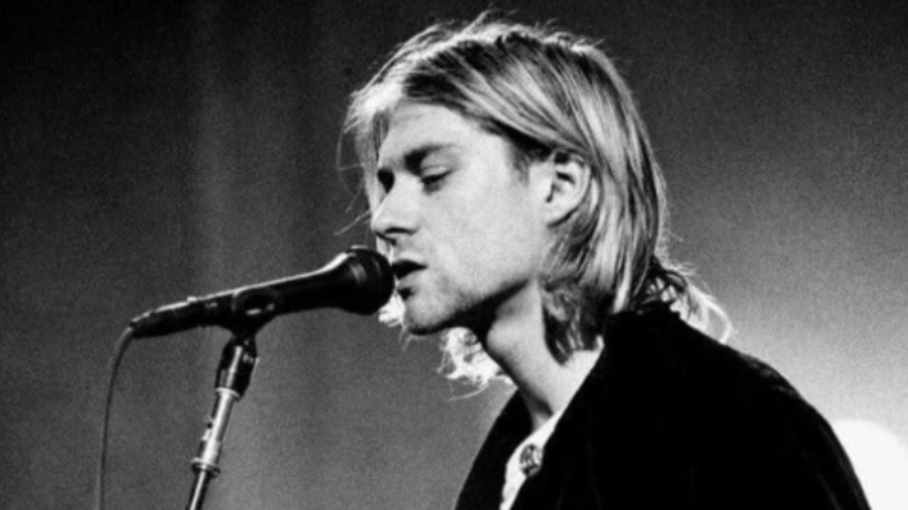 Nirvana détrône AC/DC : « Nevermind » dépasse « Back in Black » au classement des albums les plus vendus de tous les temps Nirvana détrône AC/DC : « Nevermind » dépasse « Back in Black » au classement des albums les plus vendus de tous les temps