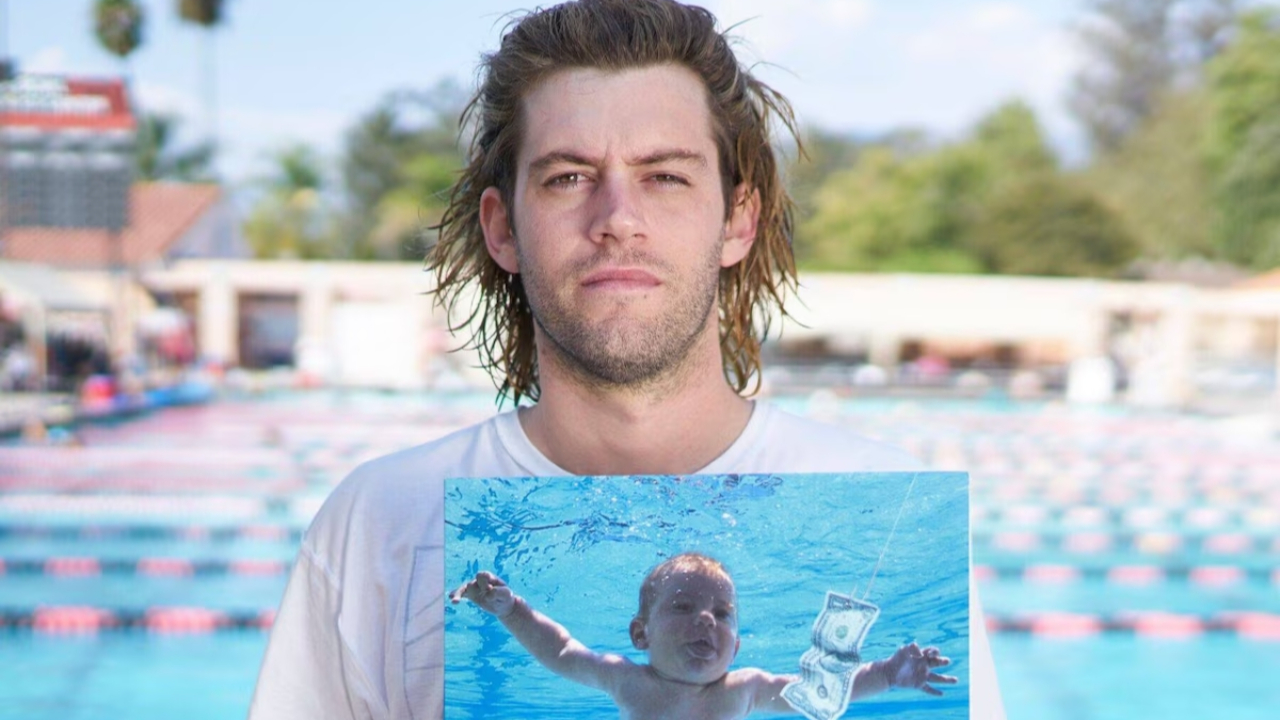 Nirvana : Le bébé de "Nevermind" porte plainte contre le groupe pour pornographie infantile. Nirvana : Le bébé de "Nevermind" porte plainte contre le groupe pour pornographie infantile.