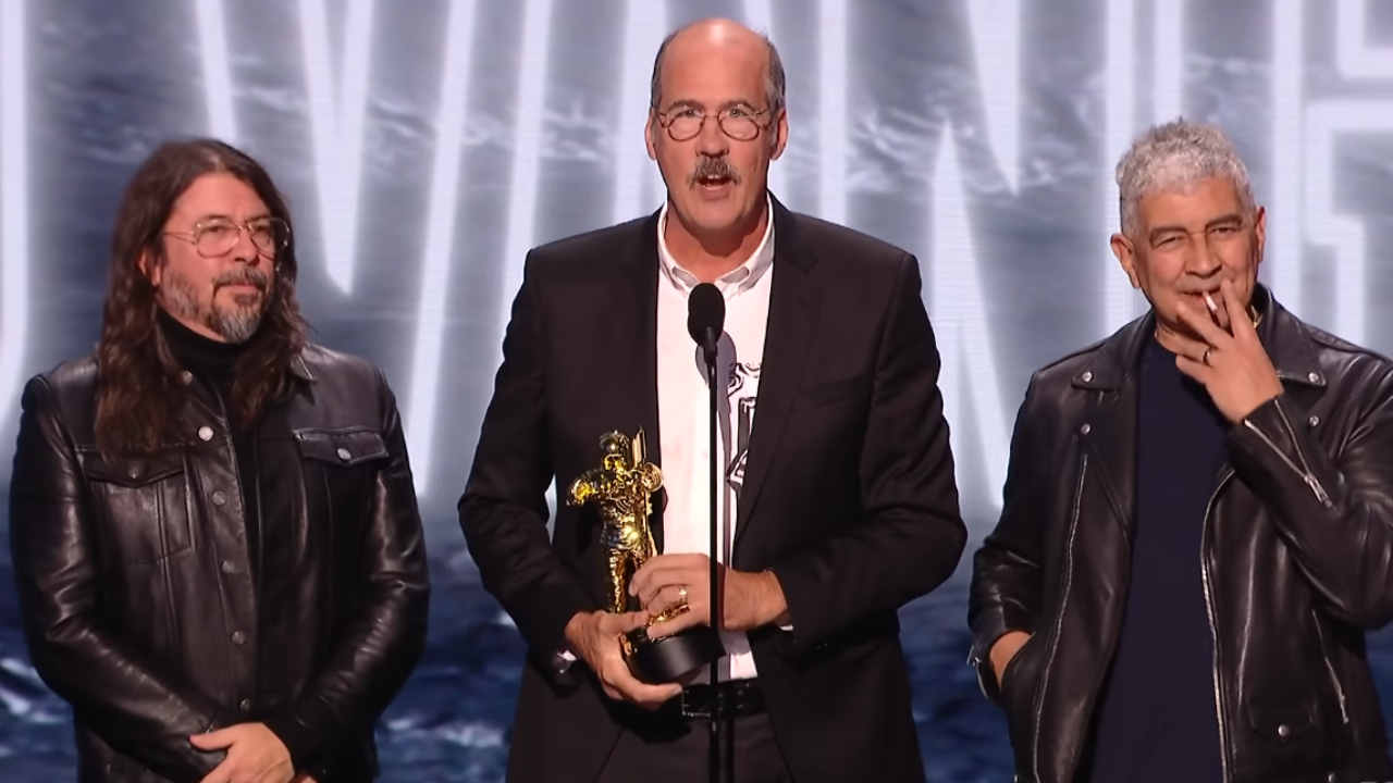 Nirvana réuni aux MTV VMAs 2026 pour un hommage émouvant à Kurt Cobain Nirvana réuni aux MTV VMAs 2026 pour un hommage émouvant à Kurt Cobain