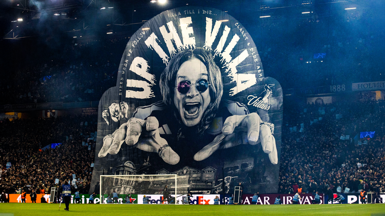 Ozzy Osbourne : le club d'Aston Villa lui rend un vibrant hommage avant leur premier match Ozzy Osbourne : le club d'Aston Villa lui rend un vibrant hommage avant leur premier match