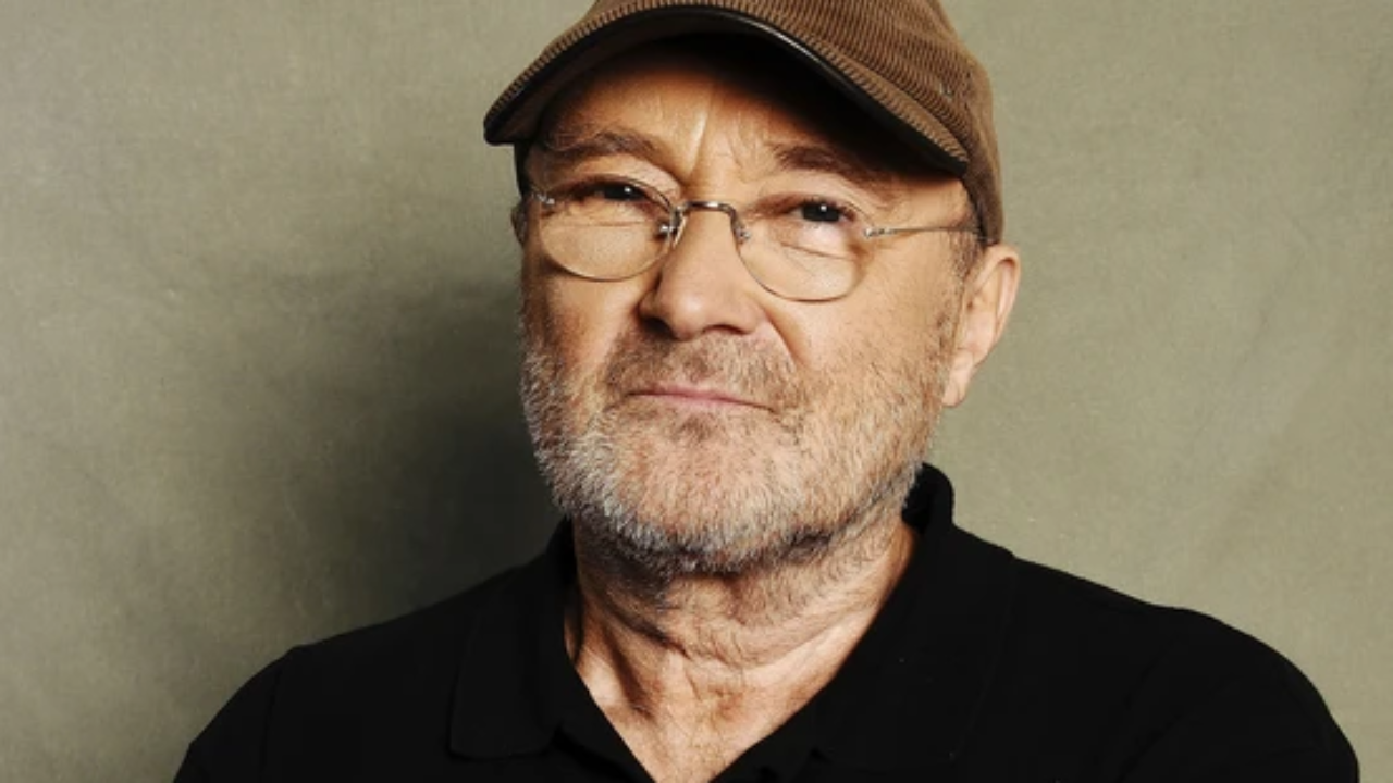 Phil Collins r&eacute;v&egrave;le avoir fr&ocirc;l&eacute; la mort : le combat d&rsquo;une l&eacute;gende de la musique face &agrave; l&rsquo;alcool