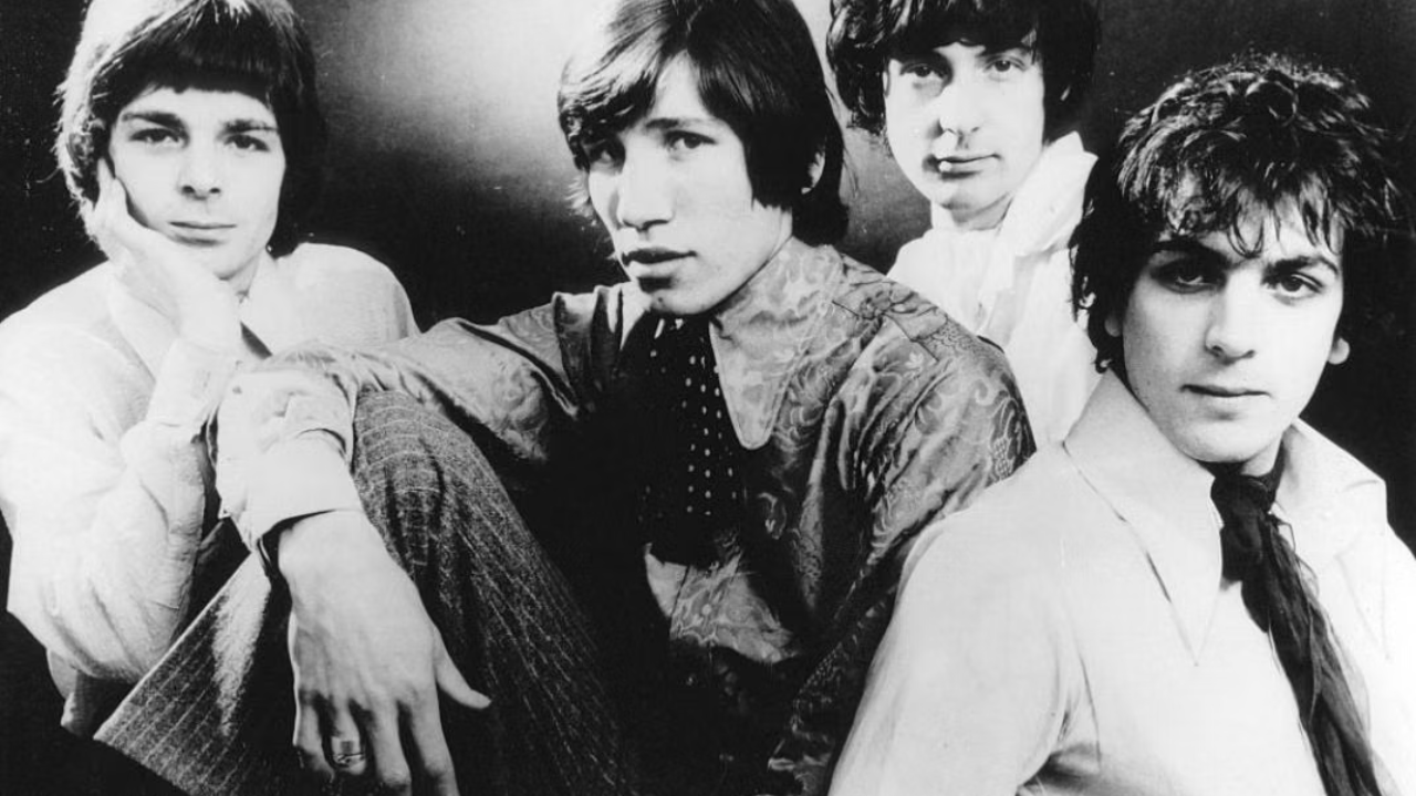 Pink Floyd : Pourquoi la m&egrave;re de Syd Barrett a bl&acirc;m&eacute; Roger Waters pour son d&eacute;clin