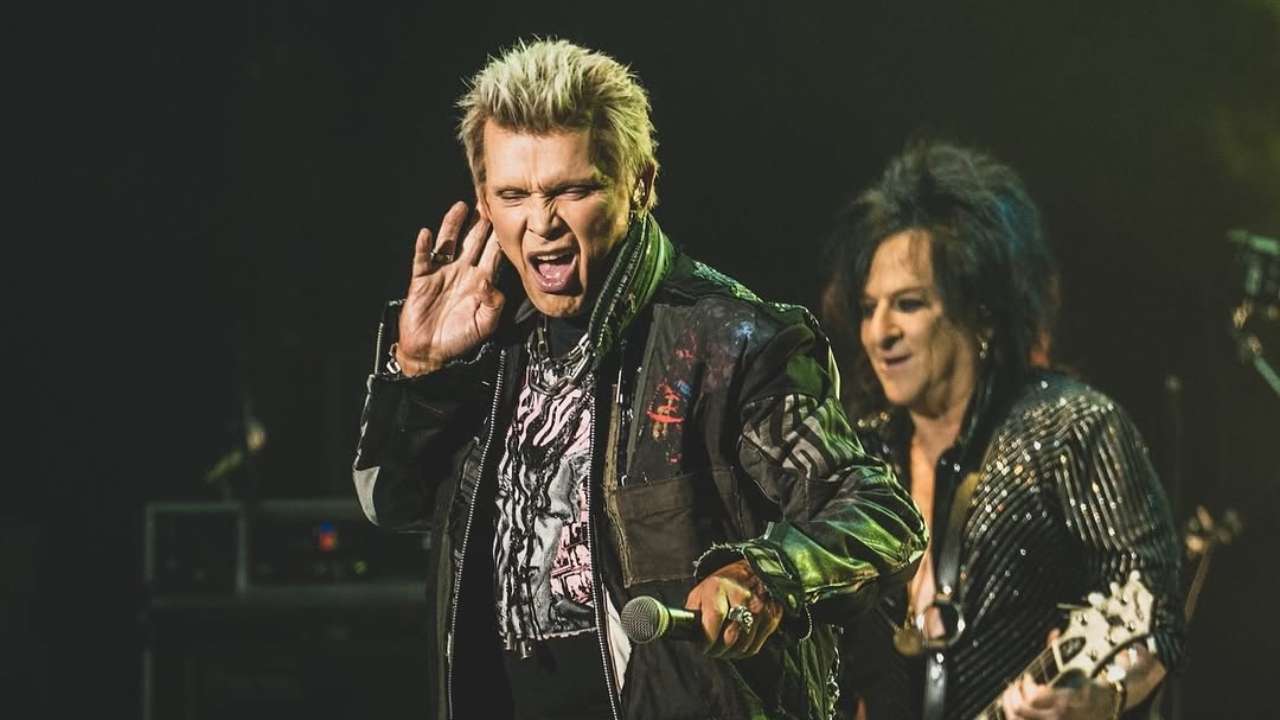 Quand Billy Idol... découvre qu'il a un fils conçu lors d'une de ses tournées. Quand Billy Idol... découvre qu'il a un fils conçu lors d'une de ses tournées.