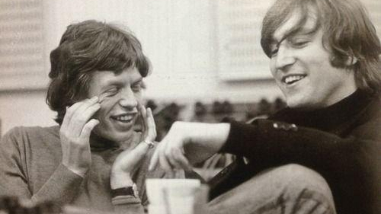 Quand John Lennon et Mick Jagger ont cr&eacute;&eacute; "Too Many Cooks", un enregistrement oubli&eacute; pendant plus de 30 ans