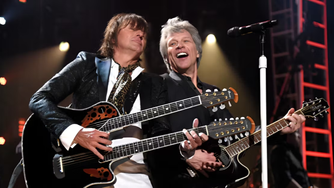 Richie Sambora chante &laquo; Livin' on a Prayer &raquo; au mariage de sa fille (Jon Bon Jovi n'est pas invit&eacute;) !