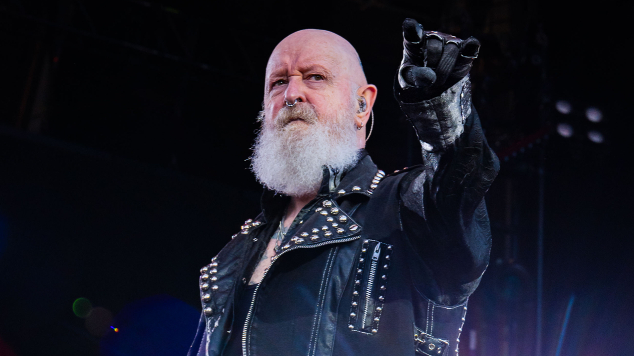 Rob Halford en deuil : son hommage posthume &agrave; Ozzy Osbourne avec Judas Priest