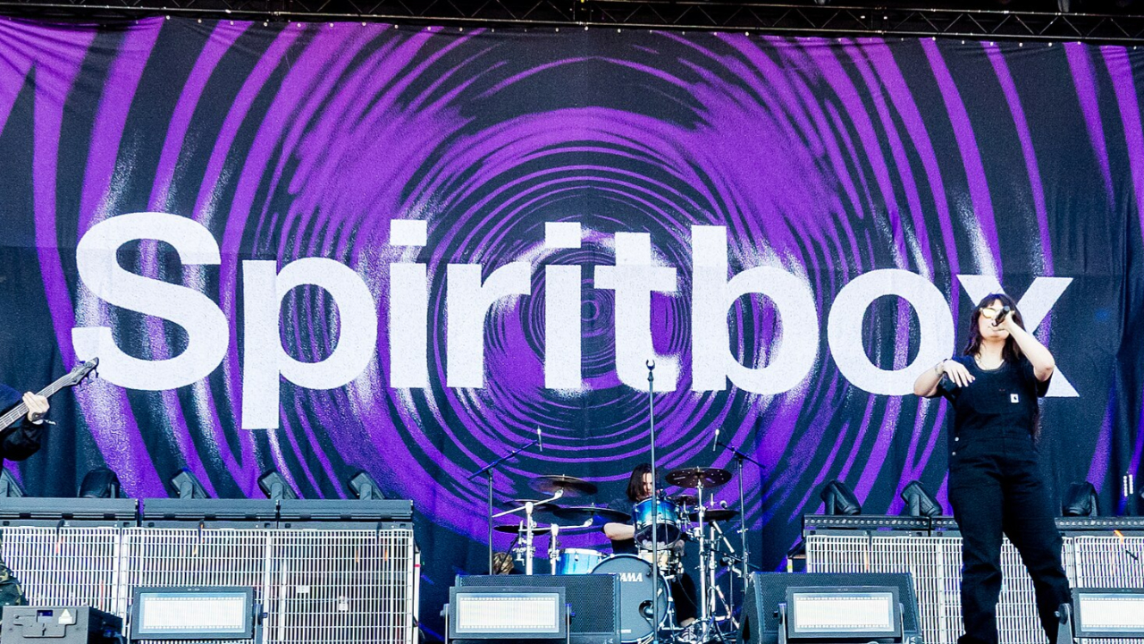 Spiritbox conquiert son arena, mais pas sans quelques ratés Spiritbox conquiert son arena, mais pas sans quelques ratés