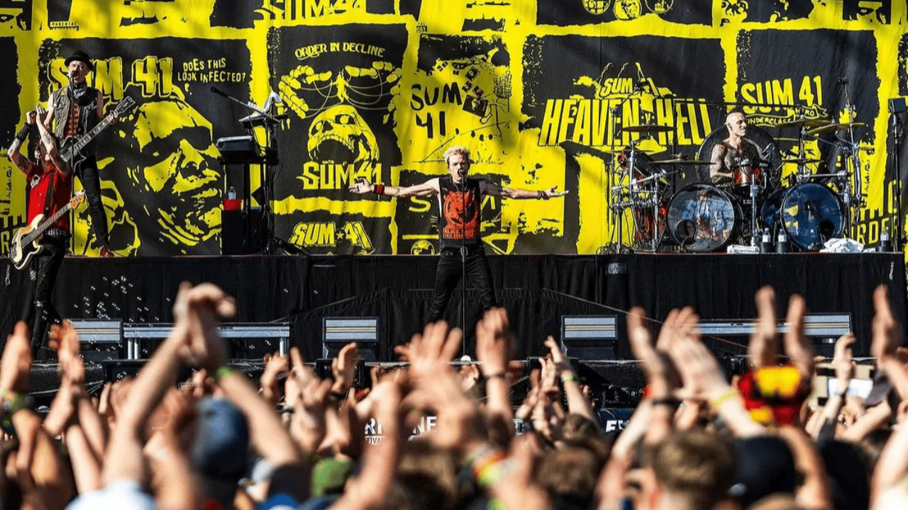 Sum 41 : intronisé au Panthéon de la musique canadienne avant la fin du groupe ! Sum 41 : intronisé au Panthéon de la musique canadienne avant la fin du groupe !