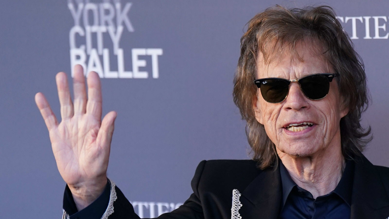 The Rolling Stones : Mick Jagger crée la surprise avec un concert improvisé dans un pub d’Oxford ! The Rolling Stones : Mick Jagger crée la surprise avec un concert improvisé dans un pub d’Oxford !