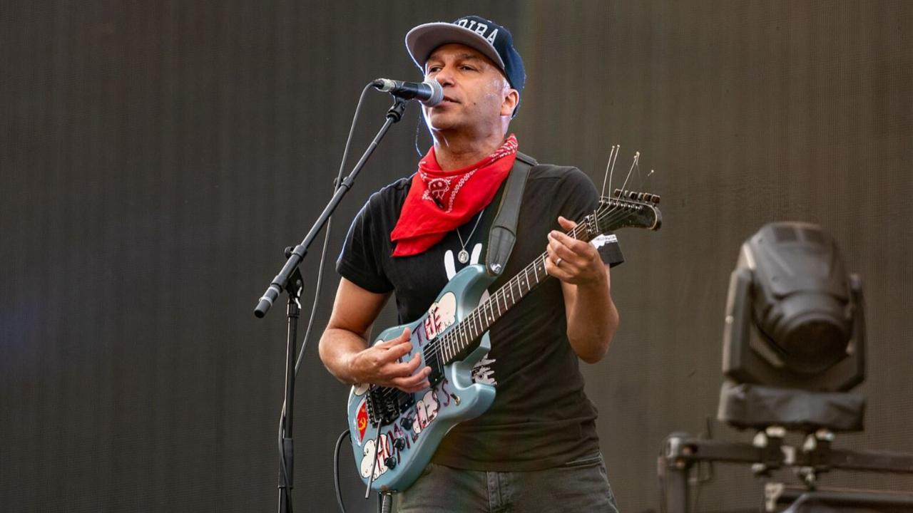 Tom Morello allume les politiciens américains Tom Morello allume les politiciens américains
