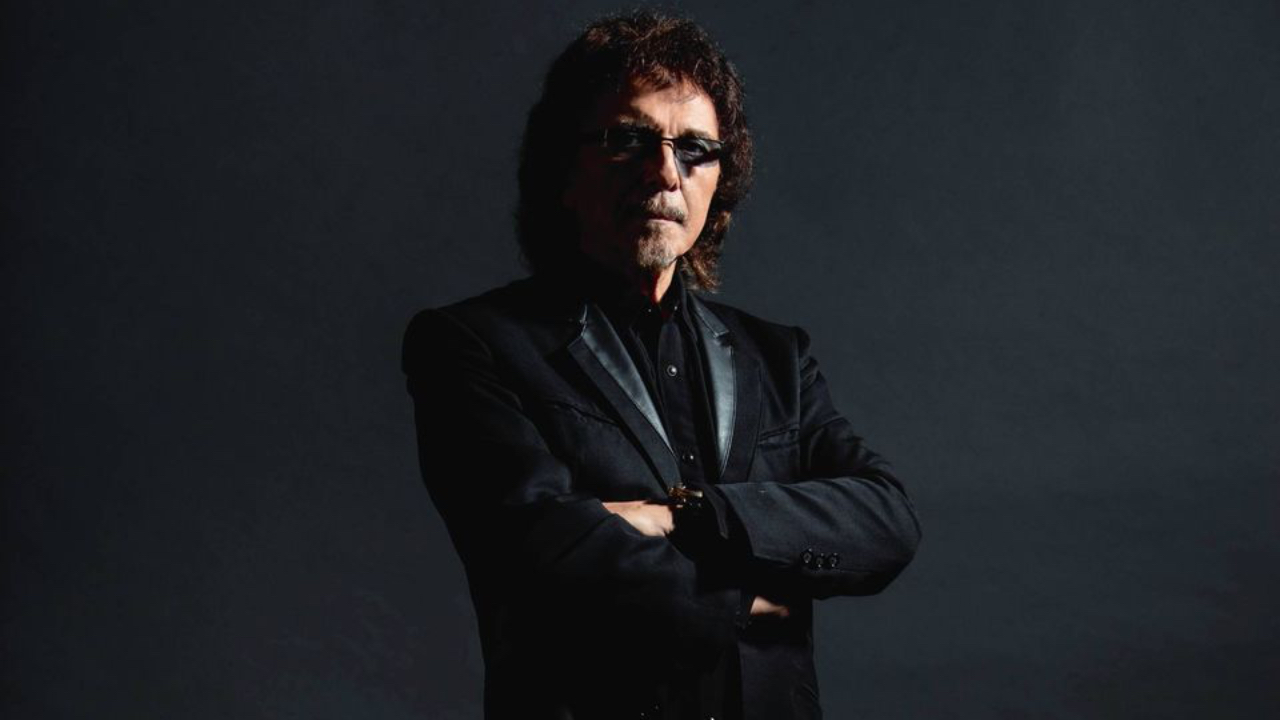 Tony Iommi dévoile son nouvel album solo avec Brian May comme unique invité Tony Iommi dévoile son nouvel album solo avec Brian May comme unique invité