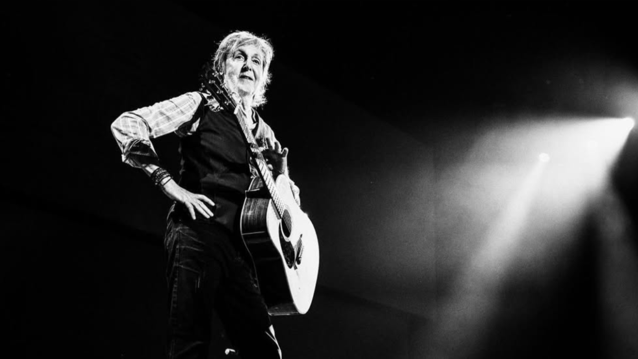 Une comédie musicale sur les aliens, le projet fou de Paul McCartney et Isaac Asimov Une comédie musicale sur les aliens, le projet fou de Paul McCartney et Isaac Asimov