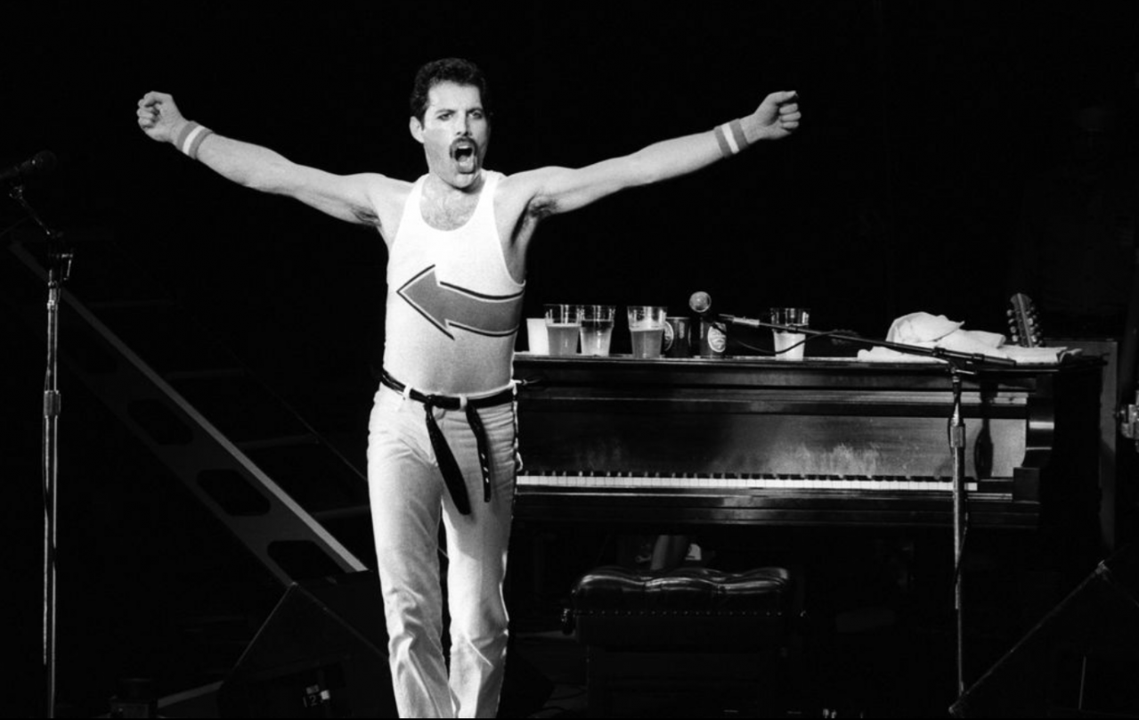 Ce jour où : Queen tournait "Bicycle Race" avec 65 tops-models nues  Ce jour où : Queen tournait "Bicycle Race" avec 65 tops-models nues