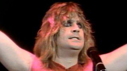 15 novembre 1992 : Quand Ozzy Osbourne annonce sa retraite après un concert en Californie 15 novembre 1992 : Quand Ozzy Osbourne annonce sa retraite après un concert en Californie