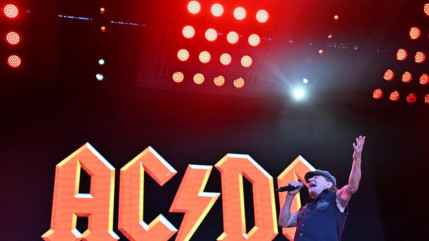 AC/DC au Stade de France : découvrez les vidéos de leur concert d'anthologie AC/DC au Stade de France : découvrez les vidéos de leur concert d'anthologie