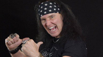 AC/DC : Dave Evans allume le rock moderne qui n'a "plus d'humanité" AC/DC : Dave Evans allume le rock moderne qui n'a "plus d'humanité"
