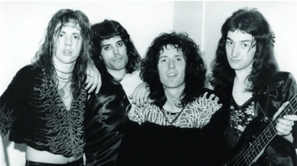 Brian May r&eacute;v&egrave;le l&rsquo;existence d&rsquo;un titre de No&euml;l in&eacute;dit avec Freddie Mercury !