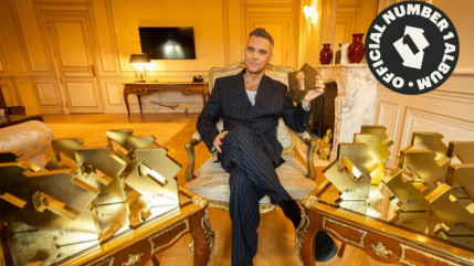 C'EST FAIT ! Robbie Williams bat le record des Beatles avec "BRITPOP"