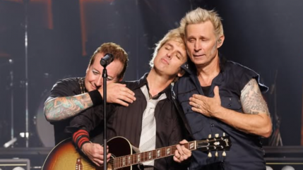 En Australie, Green Day est dans l'obligation d'annuler un concert pour une horrible raison... En Australie, Green Day est dans l'obligation d'annuler un concert pour une horrible raison...