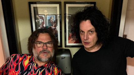 Jack Black et Jack White ont interpr&eacute;t&eacute; &laquo; Seven Nation Army &raquo; ensemble dans l'&eacute;mission Saturday Night Live !